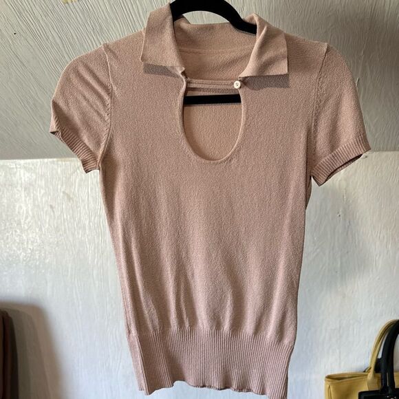 Revolve Bebe Vintage Silk Blend Neck Closure Ribbed Short Sleeve Polo Shirt - Picture 9 of 9